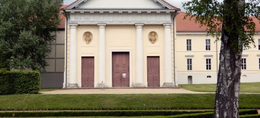 Dorfcafé zu Gast in der Kammeroper Rheinsberg – wer kommt mit?